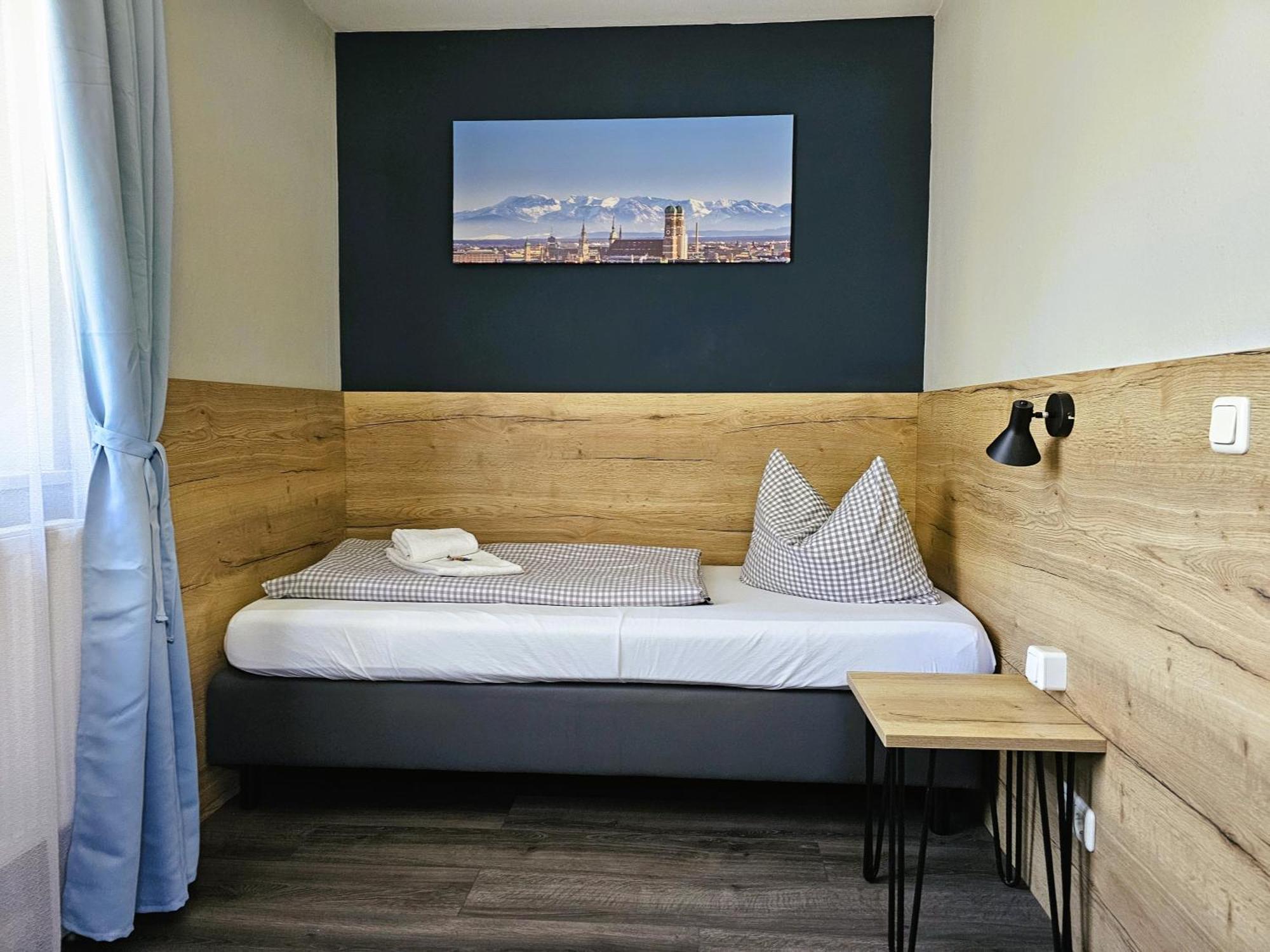 Novitel Pension Pliening - Muenchen Messe 外观 照片