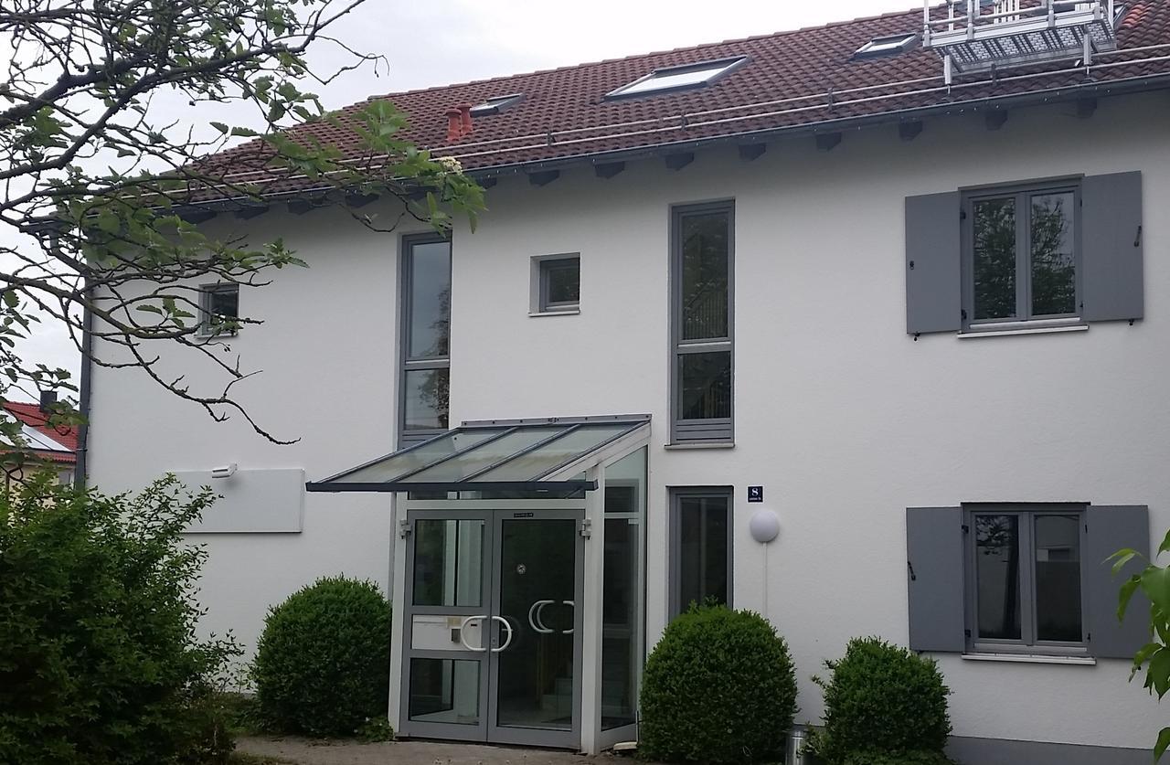 Novitel Pension Pliening - Muenchen Messe 外观 照片